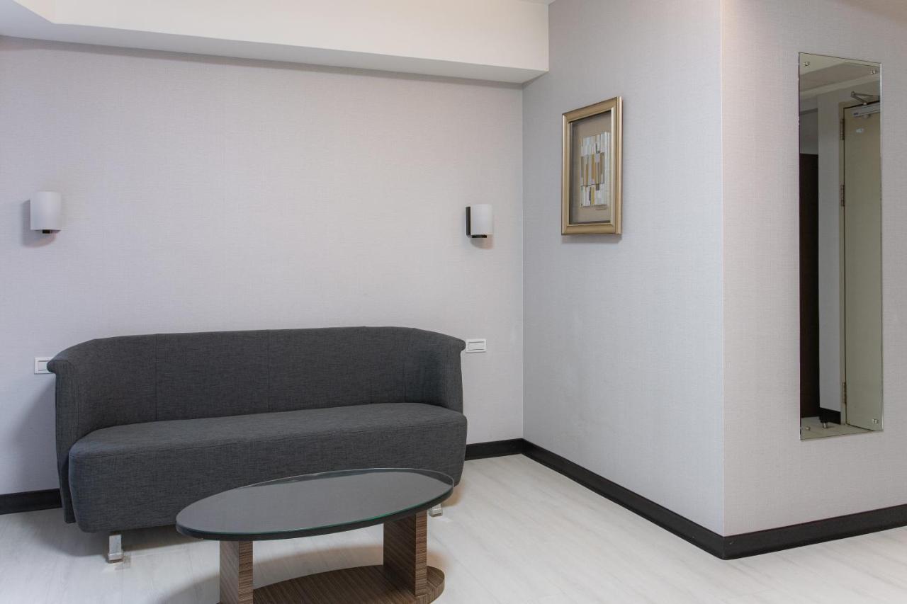 Hub Hotel - Songshan Airport Branch تايبيه المظهر الخارجي الصورة