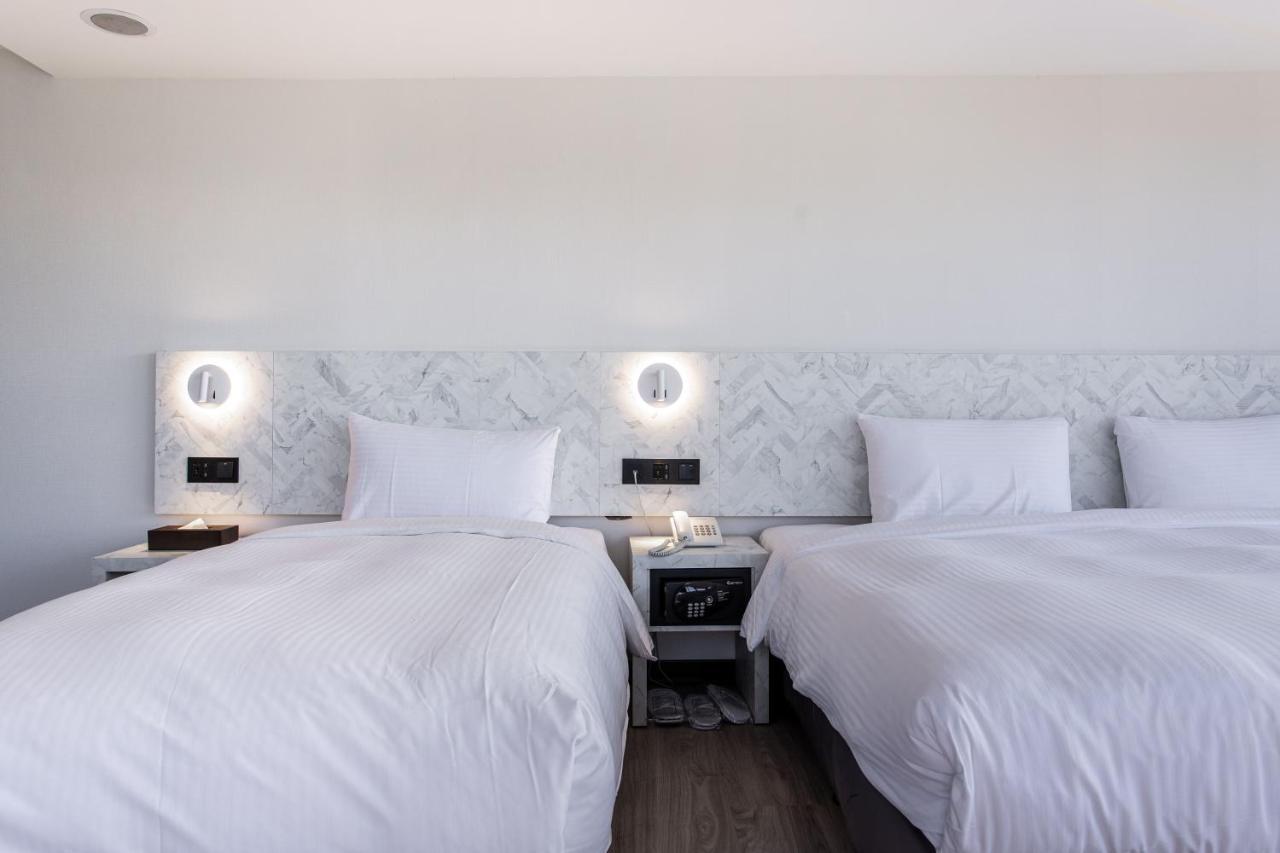 Hub Hotel - Songshan Airport Branch تايبيه المظهر الخارجي الصورة